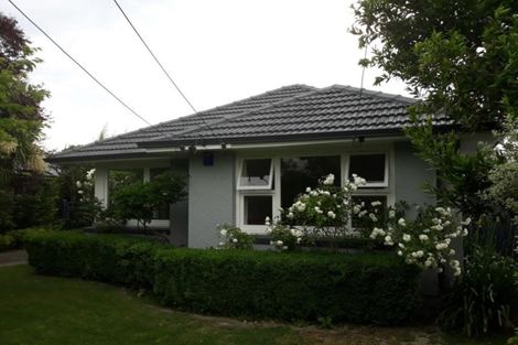 Photo of property in 14 Manor Place, Bryndwr, Christchurch, 8053