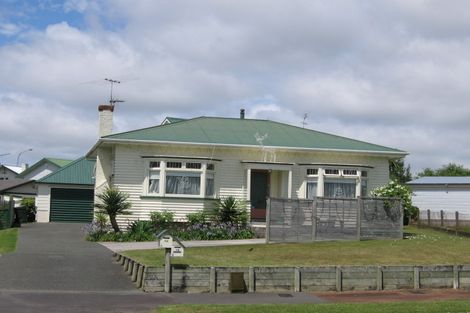 Photo of property in 1/14 Riro Street, Point Chevalier, Auckland, 1022