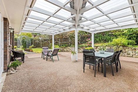Photo of property in 71 Merriefield Avenue, Forrest Hill, Auckland, 0620