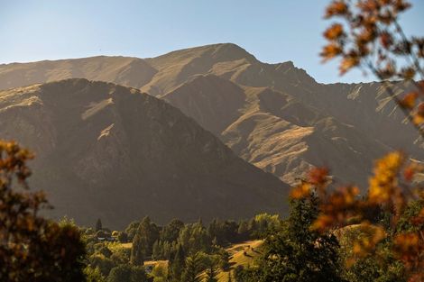 Photo of property in 32 Hogans Gully Road, Arrowtown, 9371