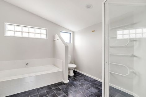 Photo of property in 48a Kestrel Heights, Arkles Bay, Whangaparaoa, 0932