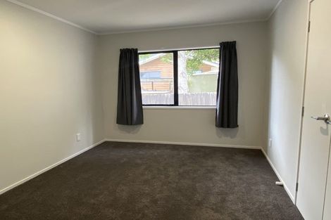 Photo of property in 5 Stillwater Crescent, Stillwater, Silverdale, 0993