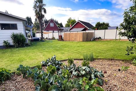 Photo of property in 10 Kanuka Place, Edgecumbe, 3120