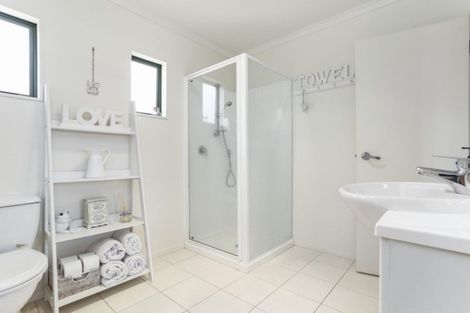 Photo of property in 2 Clea View, Gulf Harbour, Whangaparaoa, 0930