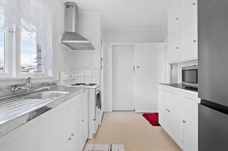 Photo of property in 53 Collins Road, Melville, Hamilton, 3206