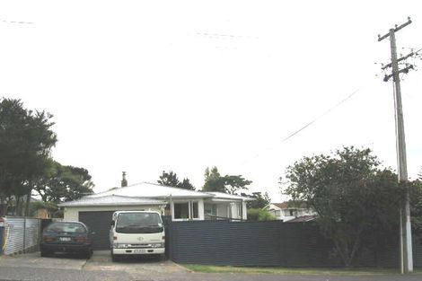 Photo of property in 52 Salisbury Road, Birkdale, Auckland, 0626