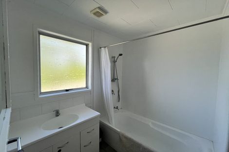 Photo of property in 10 Aquarius Avenue, Glen Eden, Auckland, 0602