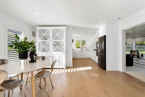 Photo of property in 42 Iona Road, Havelock North, 4130