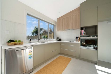 Photo of property in 398 Main Road, Huapai, Kumeu, 0810
