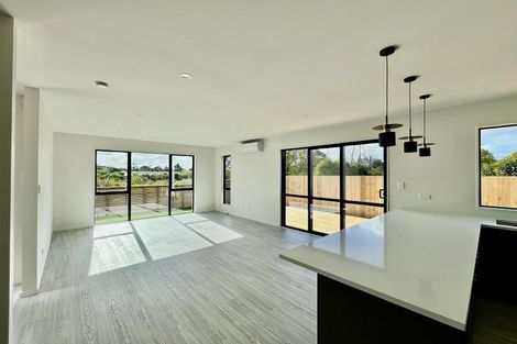 Photo of property in 28 Farrell Road, Pukekohe, 2120