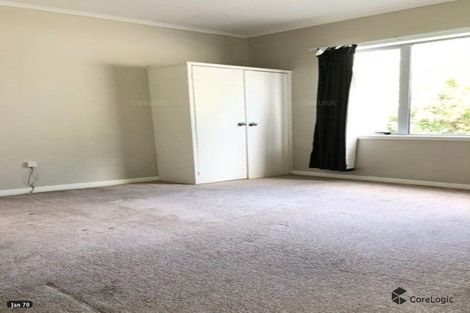 Photo of property in 18 Newington Road, Henderson, Auckland, 0612