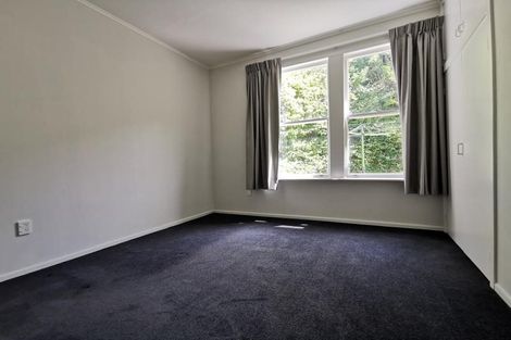 Photo of property in 5 Freeling Street, Island Bay, Wellington, 6023