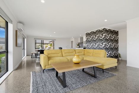Photo of property in 32a Bunyan Road, Coastlands, Whakatane, 3120