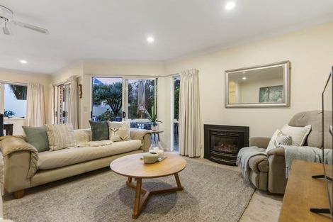Photo of property in 6b Tui Street, Torbay, Auckland, 0630