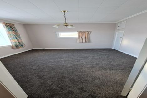 Photo of property in 32 Bristol Square, Hutt Central, Lower Hutt, 5010