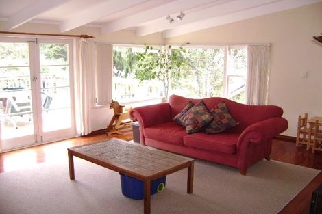 Photo of property in 62 Braemar Road, Castor Bay, Auckland, 0620