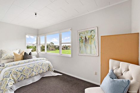 Photo of property in 6 Peverill Crescent, Papatoetoe, Auckland, 2025