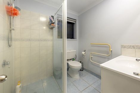 Photo of property in 43 Mt Lebanon Crescent, The Gardens, Auckland, 2105