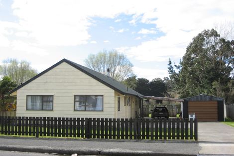 Photo of property in 56 Bibby Street, Waipawa, 4210