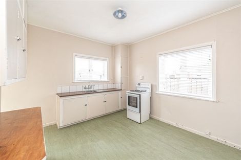 Photo of property in 63 Selwyn Crescent, College Estate, Whanganui, 4500