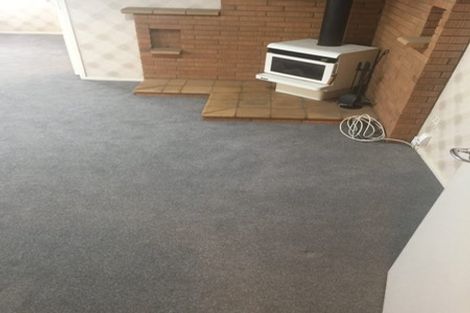 Photo of property in 1/28 Sequoia Place, Sunnynook, Auckland, 0620