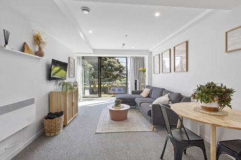 Photo of property in Nouvo Apartments, 2a/21 Rugby Street, Mount Cook, Wellington, 6021