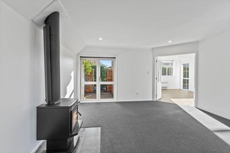Photo of property in 2/53 Hamilton Avenue, Ilam, Christchurch, 8041