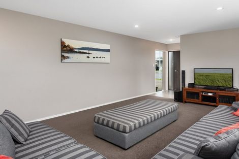 Photo of property in 27 Scoria Close, Pyes Pa, Tauranga, 3112