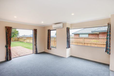 Photo of property in 27 Parnell Heights Drive, Kelvin Grove, Palmerston North, 4414