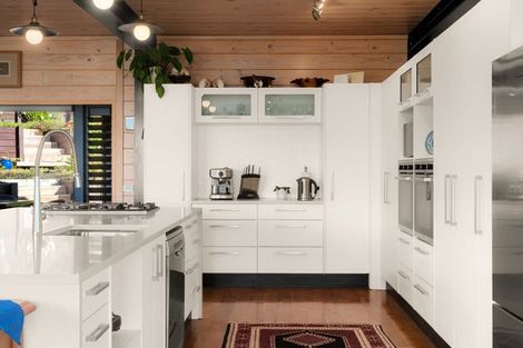 Photo of property in 8 Ngarimu Heights Row, Ngarimu Bay, Thames, 3575