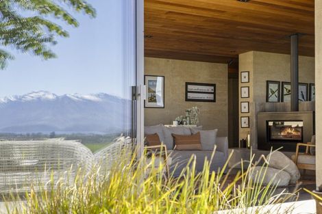 Photo of property in 633 Mount Barker Road, Wanaka, 9382