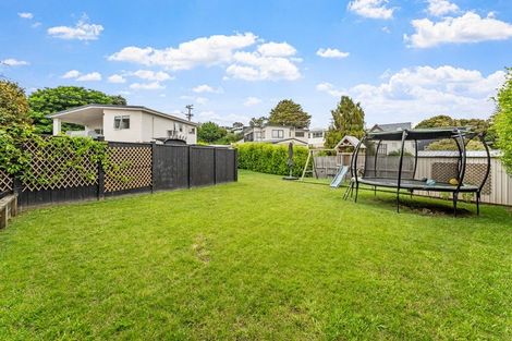 Photo of property in 267 Vipond Road, Stanmore Bay, Whangaparaoa, 0932