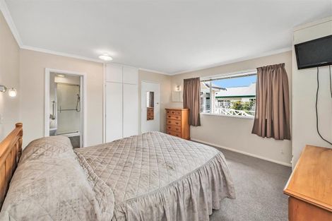 Photo of property in 9 Soleares Avenue, Mount Pleasant, Christchurch, 8081