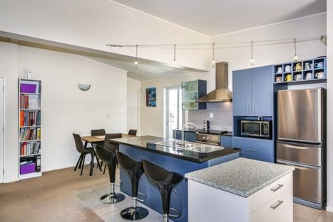 Photo of property in 7 Merlot Lane, Pukekohe, 2120