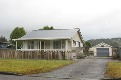 Photo of property in 59 Omapere Street, Dobson, Greymouth, 7805