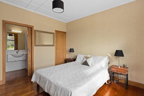 Photo of property in 14 George Street, Hospital Hill, Napier, 4110