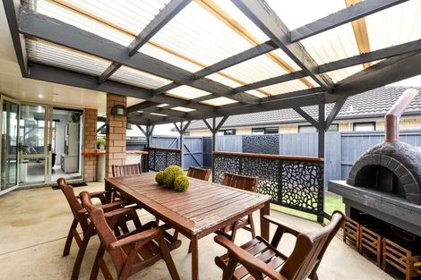 Photo of property in 11 Te Ironui Place, Huntington, Hamilton, 3210