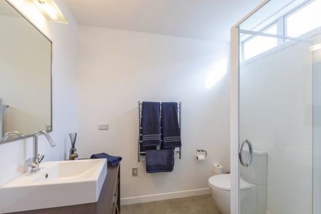 Photo of property in 31 Tohora Crescent, Omaha, 0986