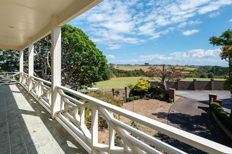 Photo of property in 3/222 Bleakhouse Road, Mellons Bay, Auckland, 2014