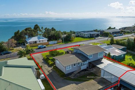 Photo of property in 11 Crispe Road, Clarks Beach, 2122