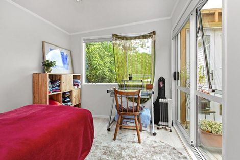 Photo of property in 5 Cross Street, Raglan, 3225