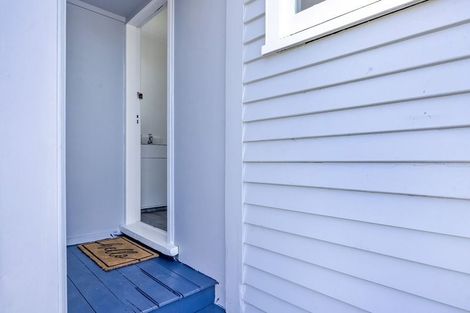 Photo of property in 2 Waihi Road, Hawera, 4610