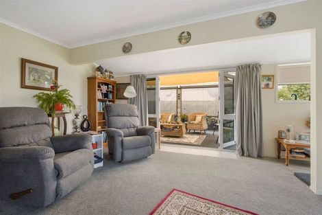 Photo of property in 6 Fencourt Crescent, Katikati, 3129