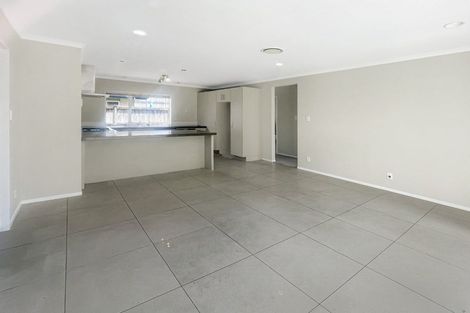 Photo of property in 22 Riviera Drive, Flat Bush, Auckland, 2019