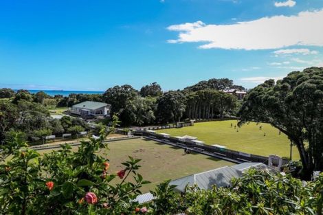 Photo of property in 401 Devon Street East, Strandon, New Plymouth, 4312