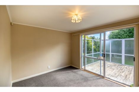 Photo of property in 2/365 Greers Road, Bishopdale, Christchurch, 8053