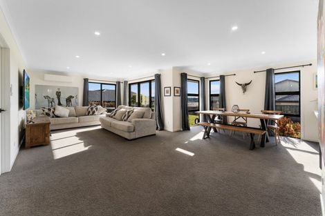 Photo of property in 32 Katania Heights, Brightwater, 7022