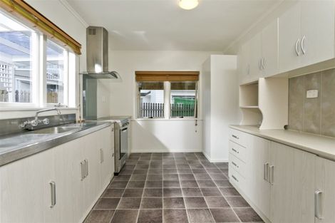 Photo of property in 89 Stanley Road, Glenfield, Auckland, 0629
