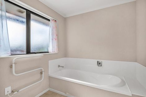 Photo of property in 1 Nevada Way, Kelvin Grove, Palmerston North, 4414