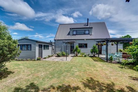 Photo of property in 141 Tait Drive, Greenmeadows, Napier, 4112